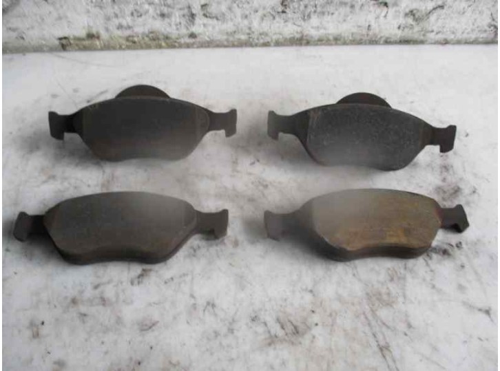 Recambio de pastillas de freno para ford fiesta (cbk) 1.6 tdci cat referencia OEM IAM 3374614 