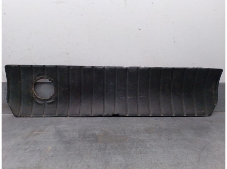 Recambio de guarnecido porton trasero para renault 12 familiar gtl 847-98 referencia OEM IAM 847-98  