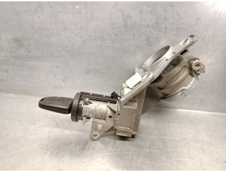Replacement ignition switch for Opel Astra H (A04) 1.9 CDTi (L48) OEM IAM reference 2421430 6235375 