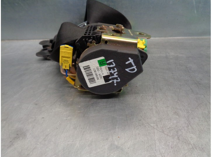 Recambio de cinturon seguridad trasero derecho para porsche cayenne (typ 9pa) s referencia OEM IAM 7L0857806A 5 PUERTAS