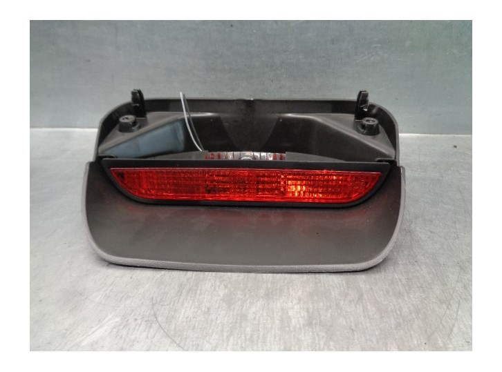 Replacement high-mount brake light for Dacia Sandero II 1.0 TCe 100 (B8ML) OEM IAM reference 265987418R 