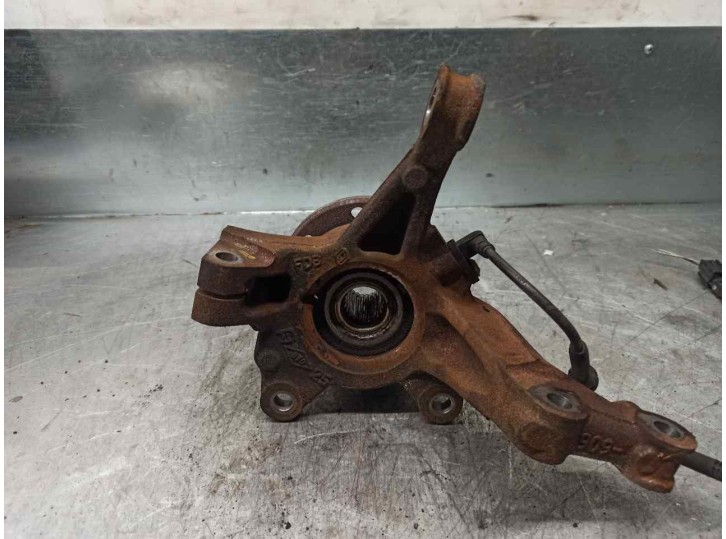 Recambio de mangueta delantera izquierda para dacia sandero ii 1.0 tce 100 (b8ml) referencia OEM IAM 6001548865  