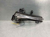 Replacement front right light for Skoda Superb Combi (3V5) 2.0 TDI OEM IAM reference 3V0949102 