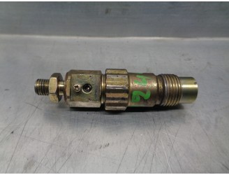 Recambio de inyector para nissan almera (n15) 2.0 diesel referencia OEM IAM 66416 A1032 ZEXEL