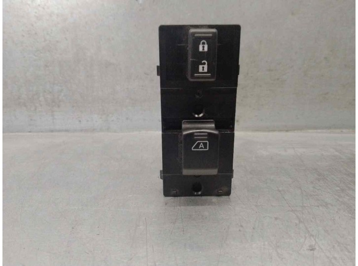 Recambio de mando elevalunas delantero derecho para infiniti fx 3.7 v6 cat referencia OEM IAM 254111BN0A 