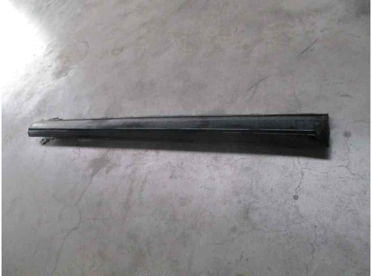 Recambio de faldon lateral para mercedes-benz clase glk (w204) glk 3.0 cdi cat referencia OEM IAM A2046981654  