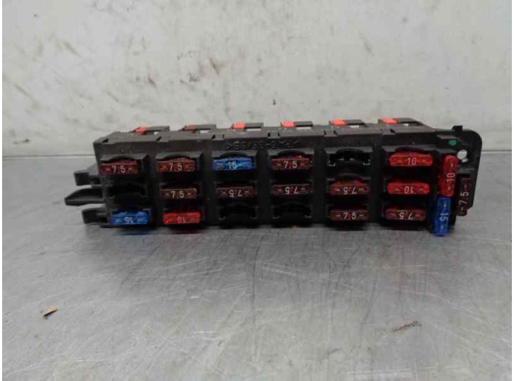 Recambio de caja reles / fusibles para mercedes-benz clase c (w202) berlina 2.2 cat referencia OEM IAM 2025450901 