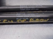 Recambio de amortiguadores maletero / porton para citroën c3 iii (sx) 1.2 vti 82 referencia OEM IAM 9813177780 