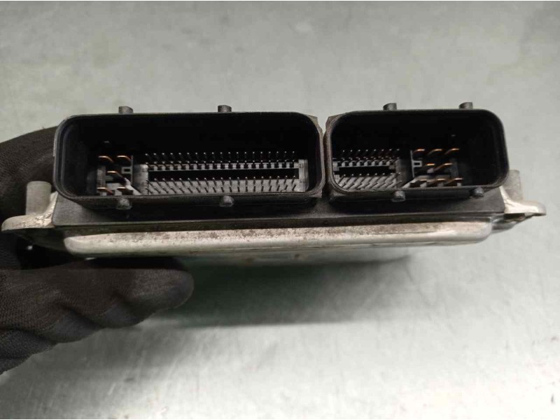 Recambio de centralita motor uce para volkswagen bora berlina (1j2) highline referencia OEM IAM 038906012AP 0281010126 BOSCH