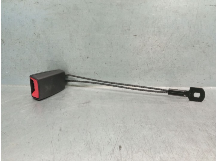 Recambio de enganche cinturon para mercedes-benz clase a (w168) 1.4 cat referencia OEM IAM 1688603269 A1688603269 