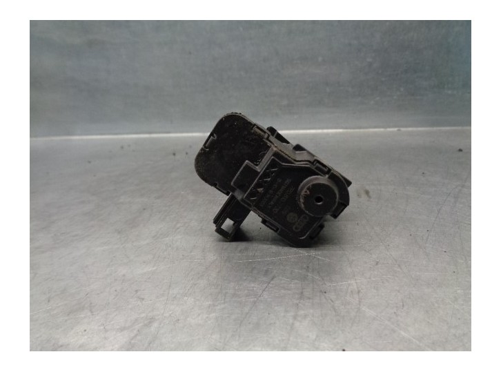 Recambio de caja mariposa para seat leon (5f1) 1.6 tdi referencia OEM IAM 5Q0253691J 