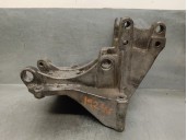 Replacement alternator bracket for Peugeot 807 2.2 HDI FAP CAT (4HW) OEM IAM reference 9643834880 96348179 