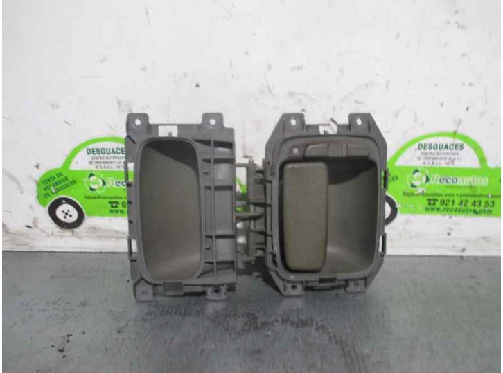 Replacement rear right interior door handle for Volkswagen Crafter closed box 2.5 TDI DPF OEM IAM reference A9067600061 