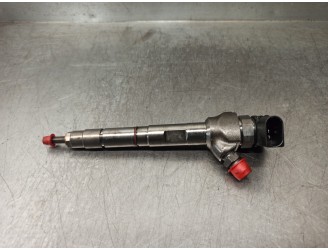 Replacement injector for Skoda Superb Combi (3V5) 2.0 TDI OEM IAM reference 05L130277E 0445110835 BOSCH