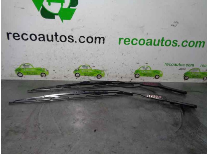 Recambio de brazo limpia delantero derecho para iveco daily caja cerrada (2006 =>) 2.3 diesel referencia OEM IAM 504886799  