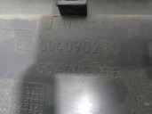 Replacement front moldings for Iveco Daily closed box (2006 =>) 2.3 diesel OEM IAM reference 504090270 