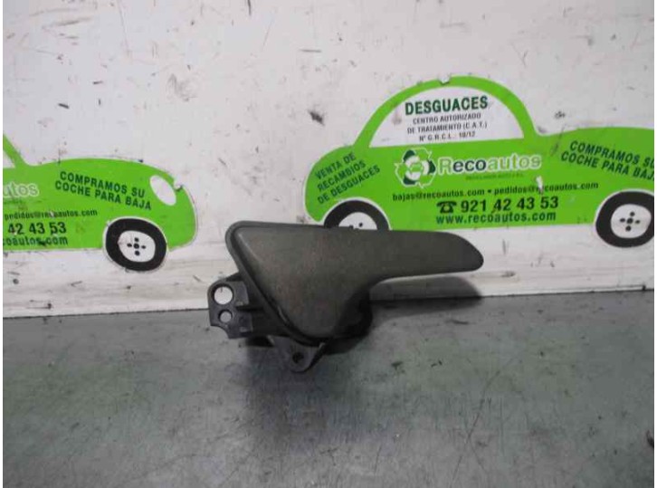 Recambio de maneta interior delantera izquierda para volkswagen crafter caja cerrada 2.5 tdi dpf referencia OEM IAM A9067600261 