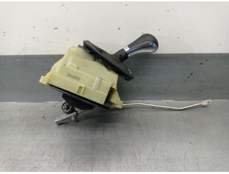 Recambio de palanca cambio para mercedes-benz clase c (w204) familiar 2.1 cdi cat referencia OEM IAM A2042677524 A2042673824 