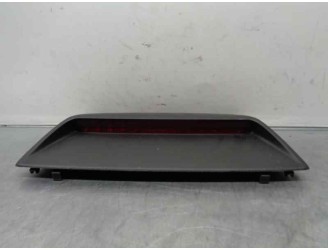 Recambio de luz central de freno para mazda 3 lim. () 2.0 cat referencia OEM IAM B45C51580B 
