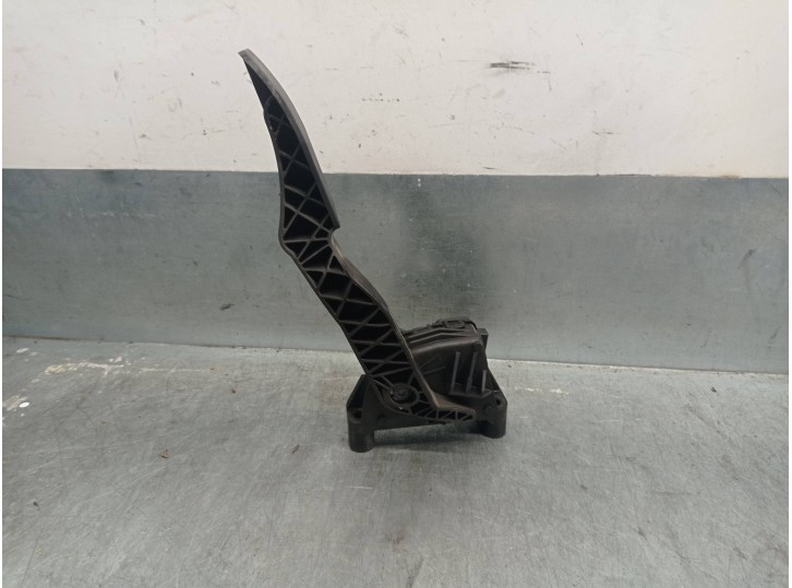 Recambio de potenciometro pedal para volkswagen passat berlina (3b3) 1.9 tdi referencia OEM IAM 8D1721523J  