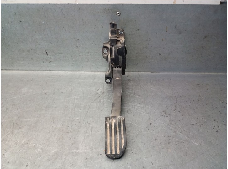 Replacement accelerator pedal potentiometer for Volvo XC60 I SUV (156) D3 OEM IAM reference 31329057 31329057 