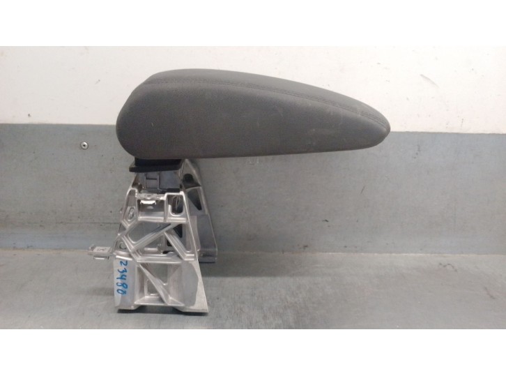 Recambio de apoyabrazos central para audi a3 sportback (8va, 8vf) 1.6 tdi referencia OEM IAM 8V0864283 8V0864283 