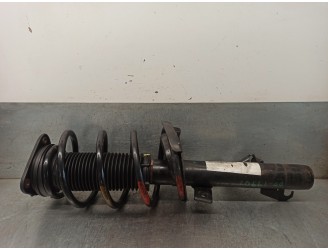 Replacement front right shock absorber for Volvo V50 Estate 2.0 diesel cat OEM IAM reference 30683609 