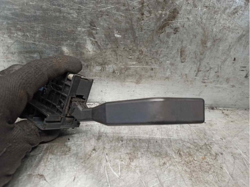 Recambio de mando limpia para renault 19 txi 1.7 referencia OEM IAM 7700781672  