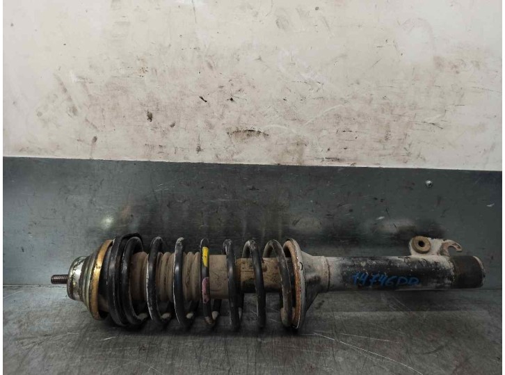 Recambio de amortiguador delantero derecho para ford orion 1.6 referencia OEM IAM 1302266 