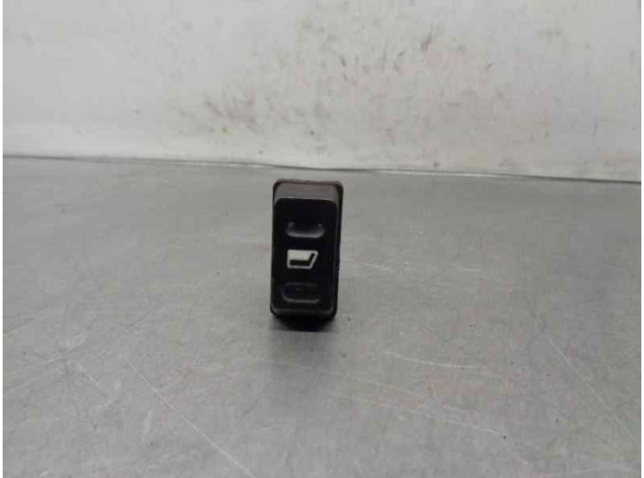 Recambio de mando elevalunas delantero derecho para citroën xsara berlina 1.9 diesel referencia OEM IAM 