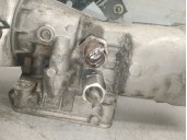 Recambio de soporte filtro aceite para volkswagen polo (9n1) 1.4 16v referencia OEM IAM 045115389E 045115389J PURFLUX