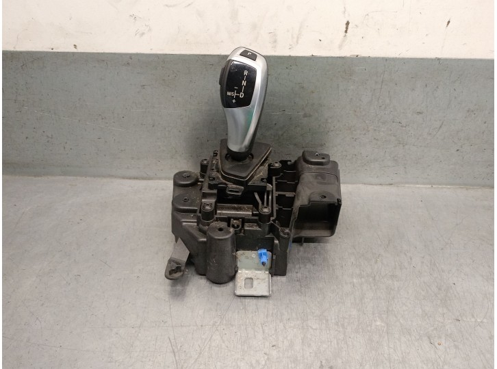 Recambio de palanca cambio para bmw 1 (f20) 118 d referencia OEM IAM 61319296896 61319296896 