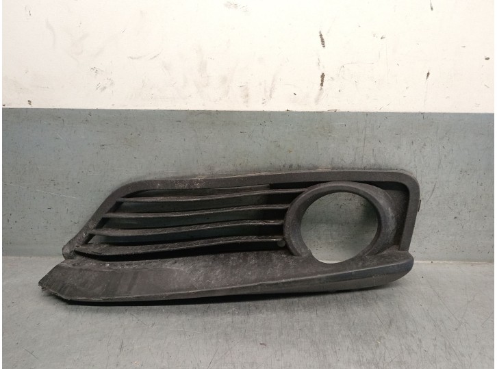Replacement front grille for BMW 1 Series (f20) 118 d OEM IAM reference 51117371670 51117371670 