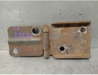 Recambio de bisagra puerta para seat seat 131 supermiraflori seat 131 referencia OEM IAM SEAT 131  