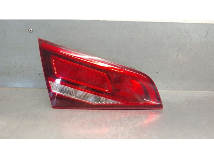 Recambio de piloto trasero izquierdo para audi a3 sportback (8va, 8vf) 1.6 tdi referencia OEM IAM 8V4945075 8V4945075 