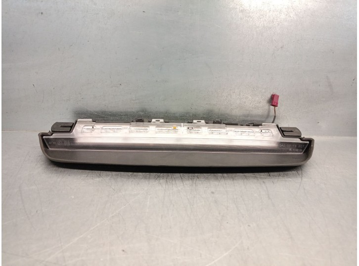 Recambio de luz central de freno para bmw 5 (g30, f90) 520 d referencia OEM IAM 20736052710 63257360527 
