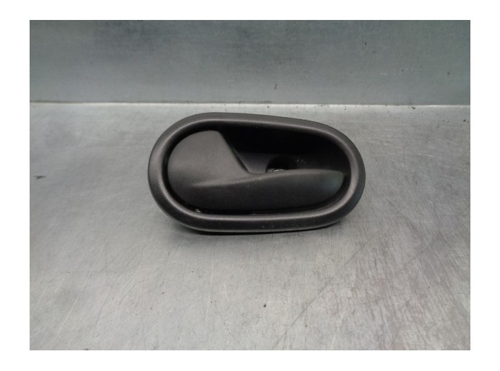 Recambio de maneta interior trasera izquierda para dacia sandero ii 1.0 tce 100 (b8ml) referencia OEM IAM 