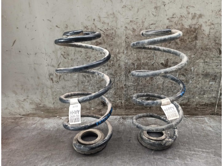 Replacement suspension spring for Chevrolet Aveo Sedan LTZ OEM IAM reference 95474572 