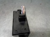 Replacement hazard warning switch for Dacia Sandero II 1.0 TCE 100 (B8ML) OEM IAM reference 252905668R E3160102 VALEO