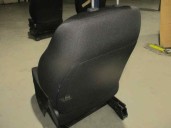 Recambio de asiento delantero derecho para kia venga 1.4 cat referencia OEM IAM TELA NEGRA Y GRIS 5 PUERTAS