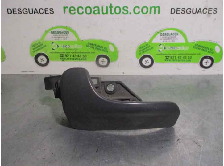 Replacement front left interior door handle for Fiat Ducato closed box 33 (06.2006 =>) 2.3 jtd cat OEM IAM reference 735