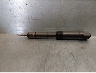 Replacement injector for Ford Transit closed box, medium (FY) (2000 =>) 2.4 TDE CAT OEM IAM reference TJBB02201D TJBB02201D L
