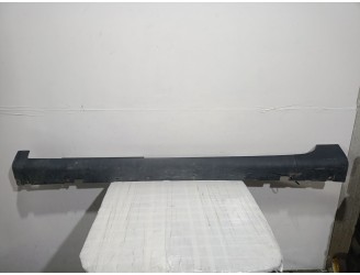 Recambio de faldon lateral para lancia delta iii (844_) 2.0 d multijet (844.axd1a, 844.axm1a) referencia OEM IAM 735498066 73549