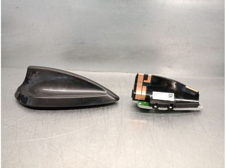 Recambio de antena para bmw 5 (g30, f90) 520 d referencia OEM IAM 930303705 65209303037 