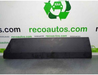 Recambio de molduras delanteras para mercedes-benz sprinter iii furgón fwd 2.1 cdi cat referencia OEM IAM A9066900500 