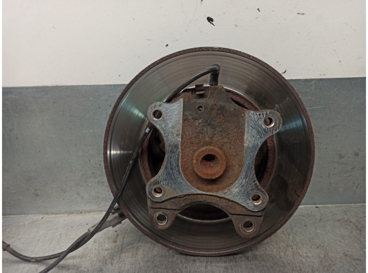 Recambio de mangueta trasera izquierda para peugeot 308 confort referencia OEM IAM 517641 