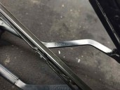 Recambio de brazo limpia delantero derecho para dodge nitro 2.8 crd referencia OEM IAM 55157281AD 