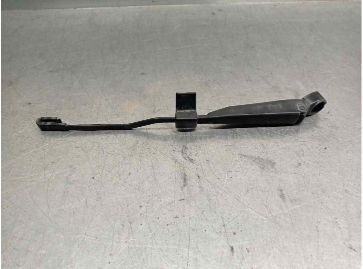 Recambio de brazo limpia trasero para chrysler jeep gr.cherokee (wj/wg) 2.7 crd cat referencia OEM IAM 