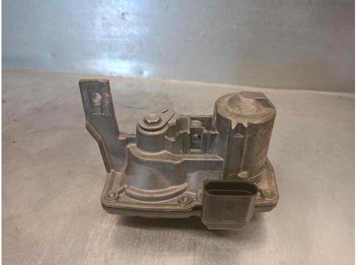 Recambio de caja mariposa para dacia sandero iii 1.0 tce 90 referencia OEM IAM 5Q0253691J 51500204 PIERBURG