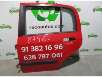 Recambio de puerta trasera izquierda para hyundai getz (tb) 1.5 crdi cat referencia OEM IAM 770031C020 5 PUERTAS ROJA